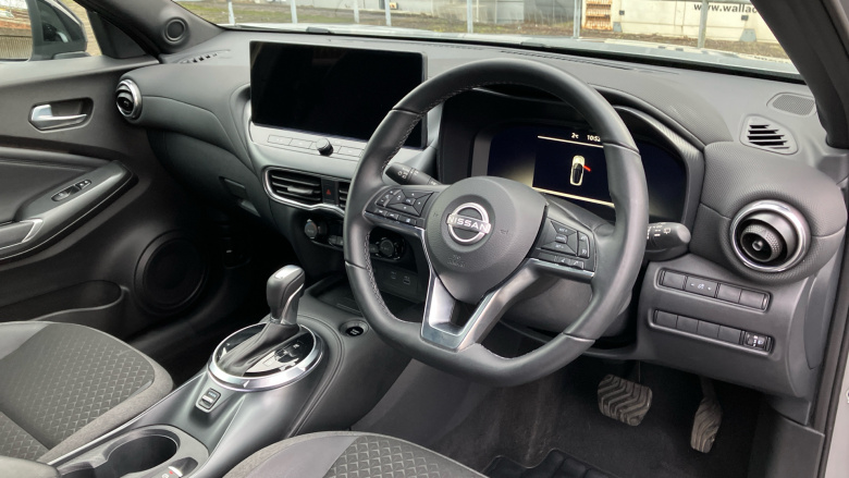 Nissan Juke 1.6 Hybrid N-Connecta 5dr Auto Hybrid Hatchback